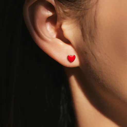 Clous d’oreilles cœur rouge argent – Léa
