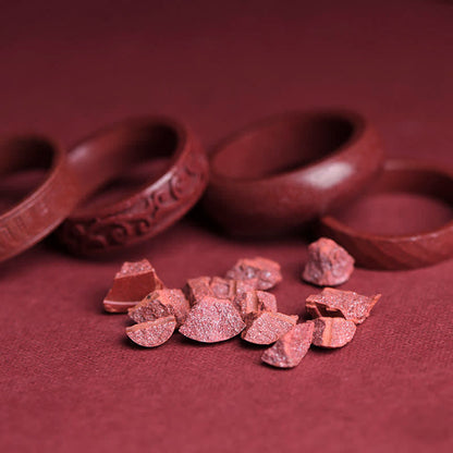Bague cinabre rouge gravée nuages – Léo