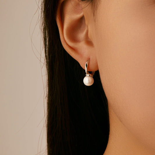 Créoles argent perles blanches pendantes – Esmé