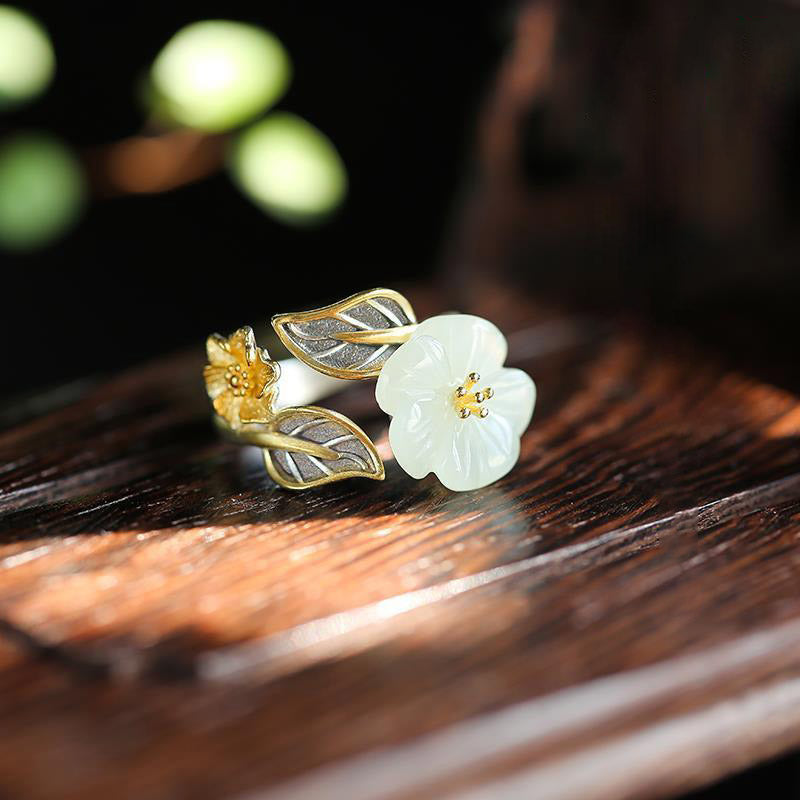 Bague fleur jade blanc plaqué argent – Lila