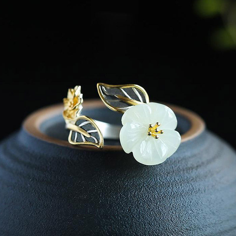 Bague fleur jade blanc plaqué argent – Lila