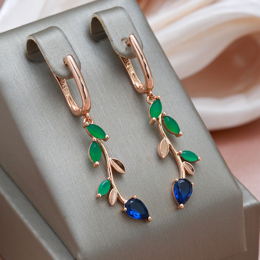 Boucles d’oreilles pendantes feuille cristaux or – Lise
