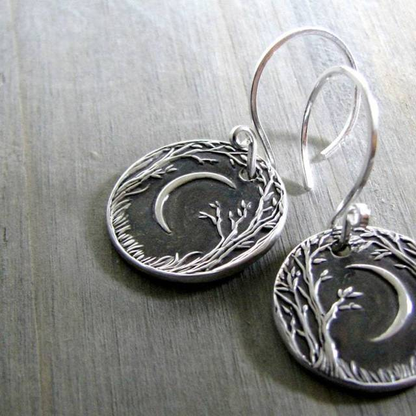 Boucles d’oreilles pendantes vintage argent lune – Léna