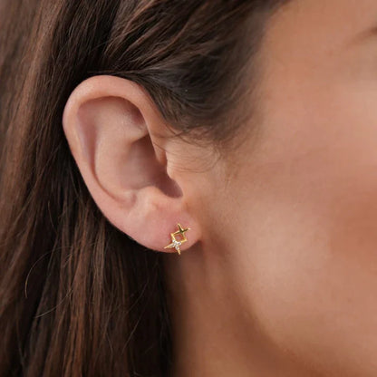 Clous d’oreilles étoile en or zircon – Léo