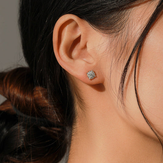 Clous d’oreilles mini argent pierre scintillante – Noor