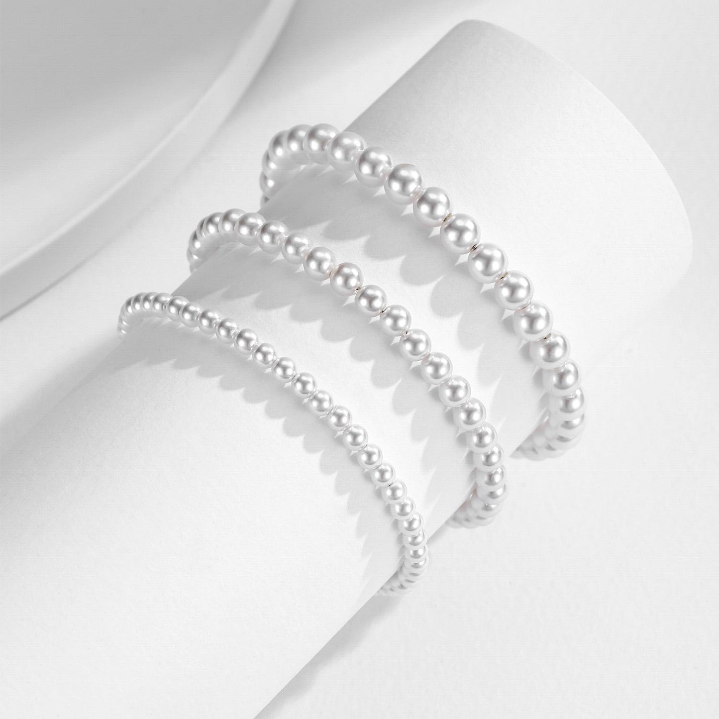 Bracelet perles blanches minimaliste élastique – Lila