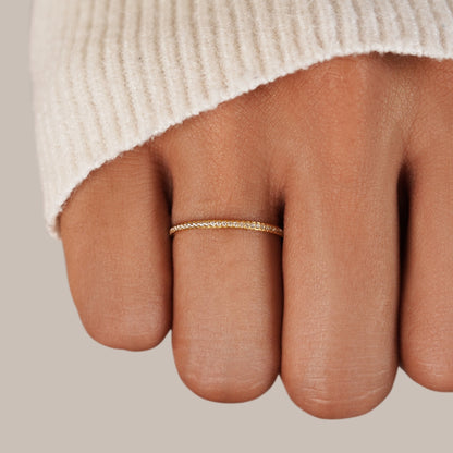 Bague fine or cristaux clairs – Lise