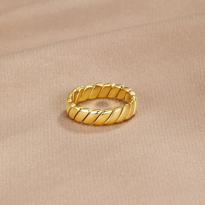 Bague torsadée élégante Or – Léa
