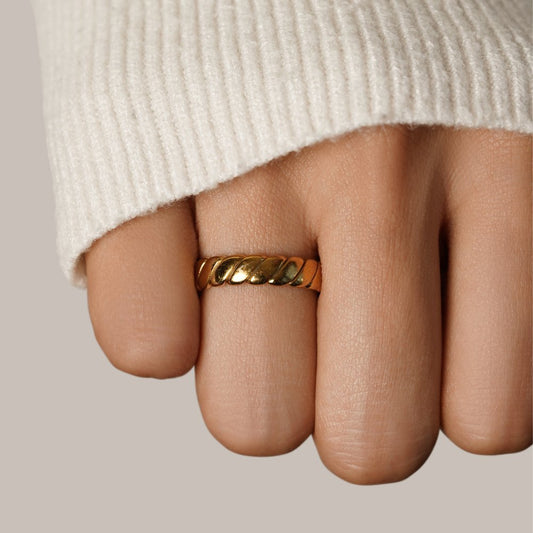 Bague torsadée élégante Or – Léa