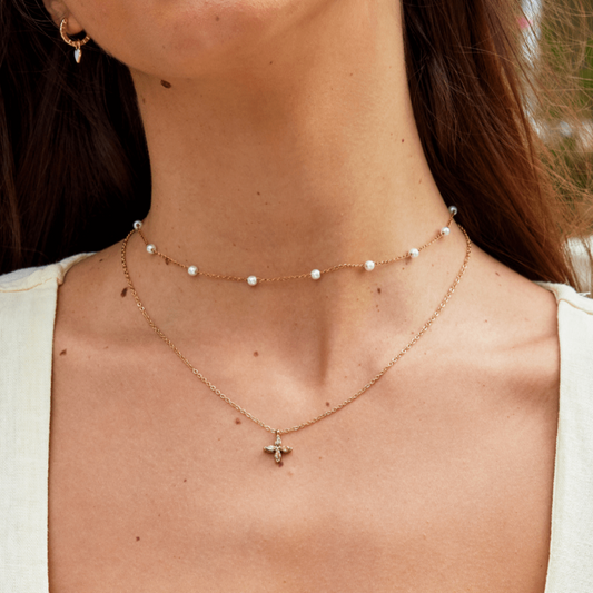 Collier chaîne croix cristaux plaqué or – Lila