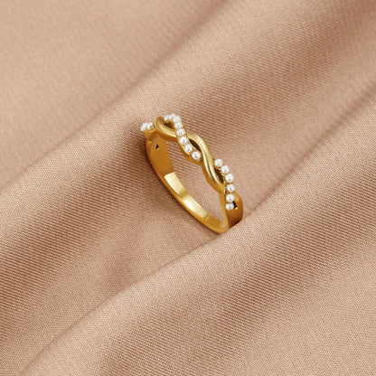 Bague entrelacée perles Plaqué or – Lila