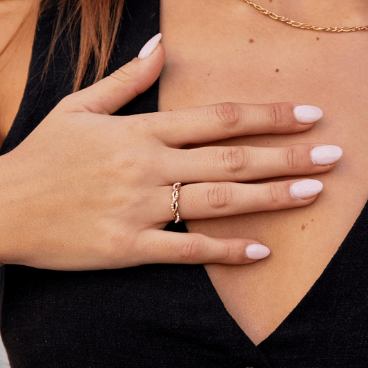 Bague entrelacée perles Plaqué or – Lila