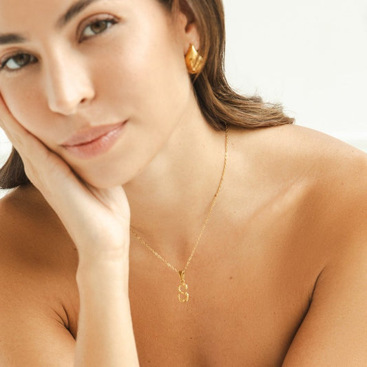 Collier lettre pendentif or – Léo